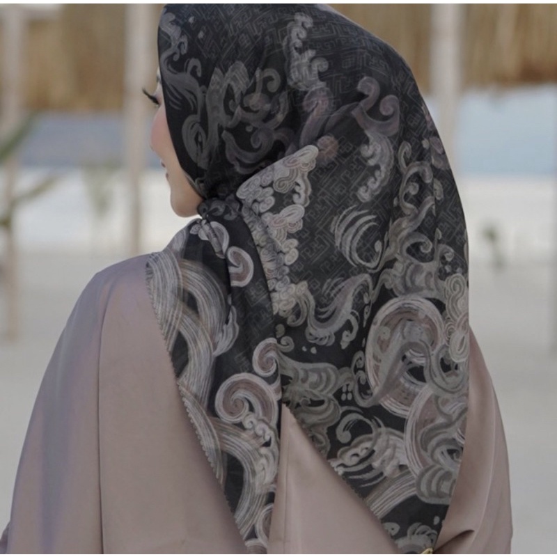 Buttonscarves Wave Black