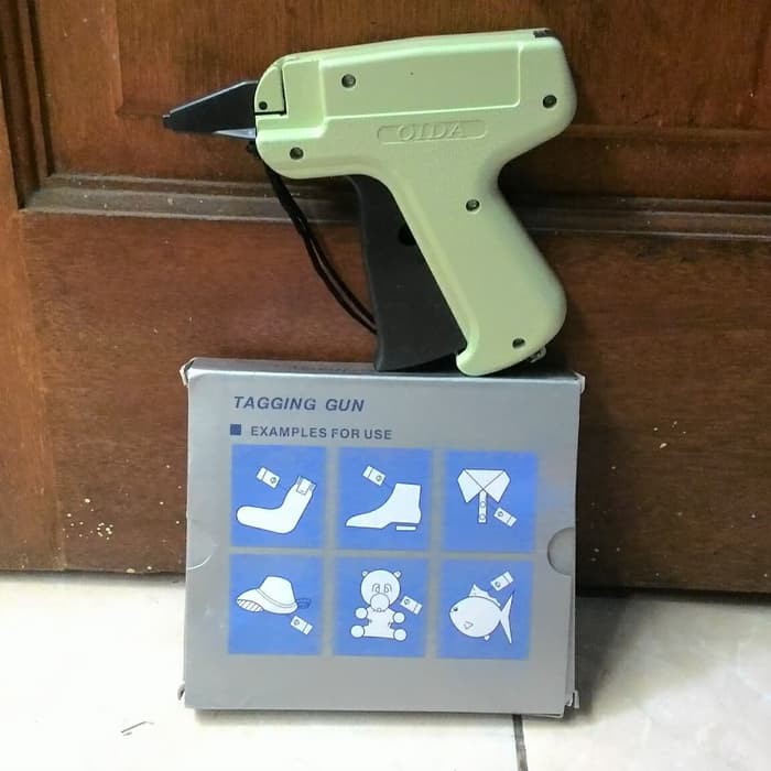 

Tag gun alat pasang tag pin