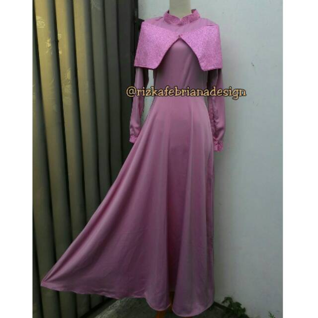 Dress kebaya Pesta bahan hermes jaquard.