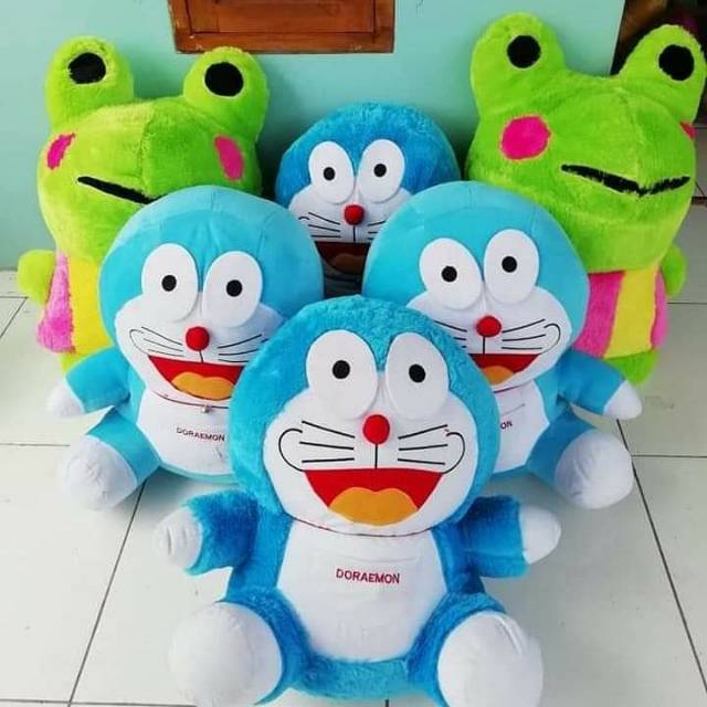 BONEKA UKURAN GEDE DORAEMON KEROPI