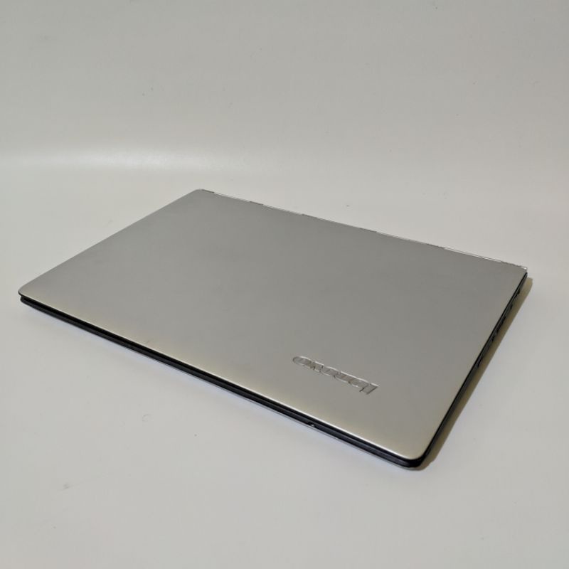 laptop Touchscreen 2in 1 lipat Lenovo yoga 3 Pro - core M-5Y70 - resolusi 3K - ssd 256gb ram 8gb