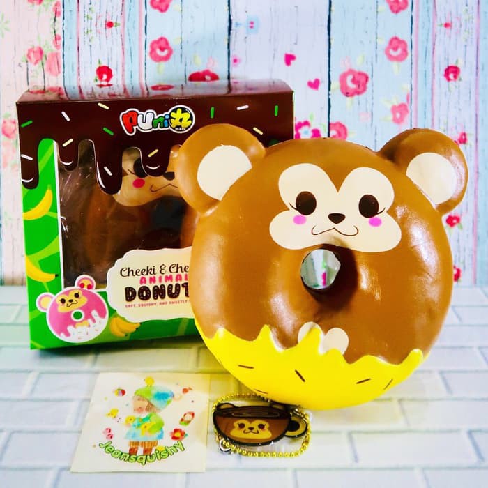 Cheeki Donut squishy by Punimaru