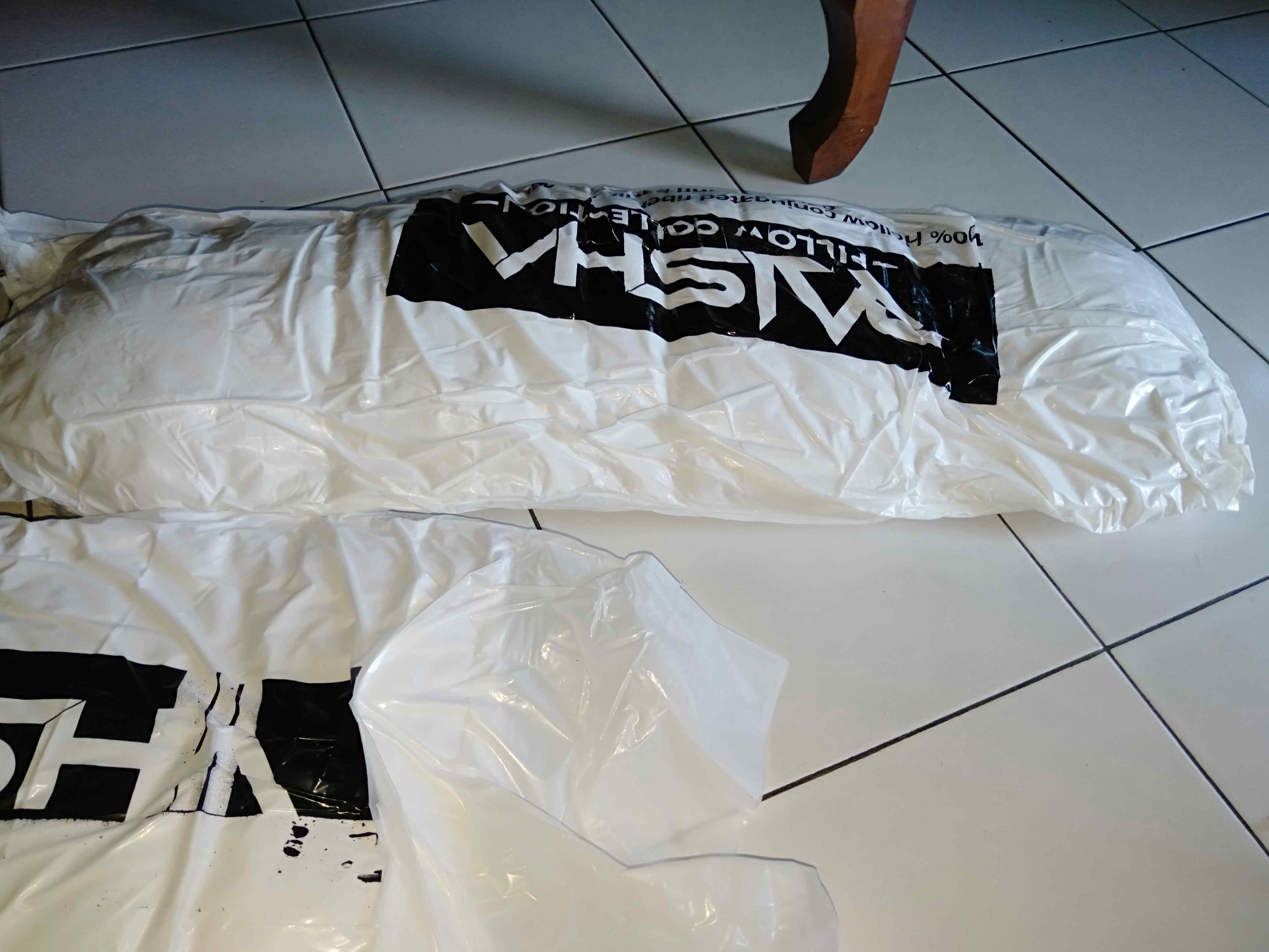 Rc Paket Bantal Guling Raisha Set Bahan Hollow Siliconized Fiber (raisha Pillow Collection)