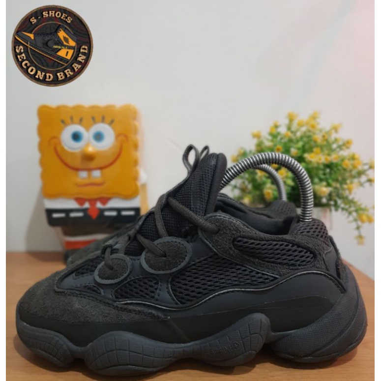 SEPATU ADIDAS YEEZY 500 BLACK SECOND