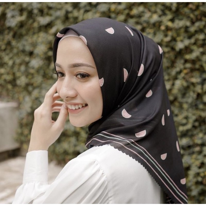 Ceria Scarf Semangka by Vanilla Hijab