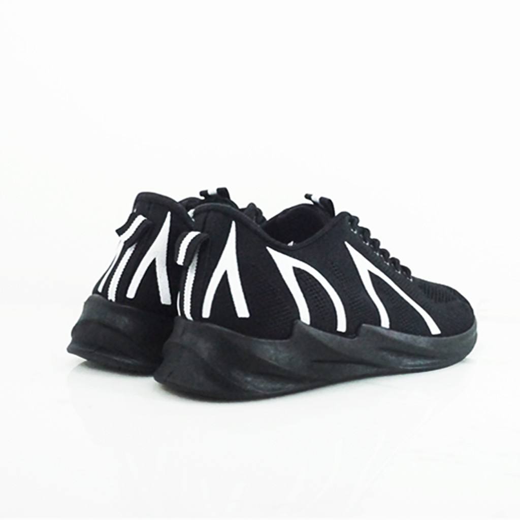 Sepatu sneakers pria Dane And Dine S0153 Hitam