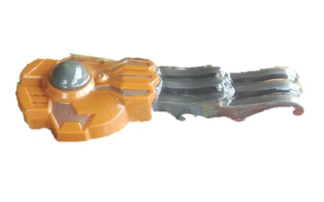 Kamen Rider Claw Tiger Weapon / Cakar Singa Kamen Rider