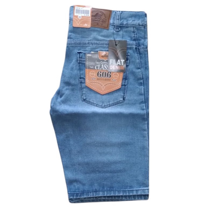 Celana Jeans pendek Pria biru muda