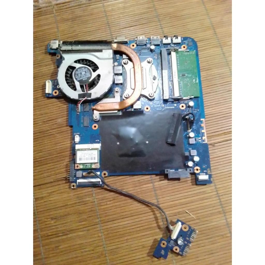 Motherboard Samsung NP300E4X + Intel Celeron B820 ,Original Copotan