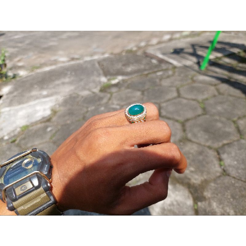Bacan Majiko Giwang Tanah Hitam
