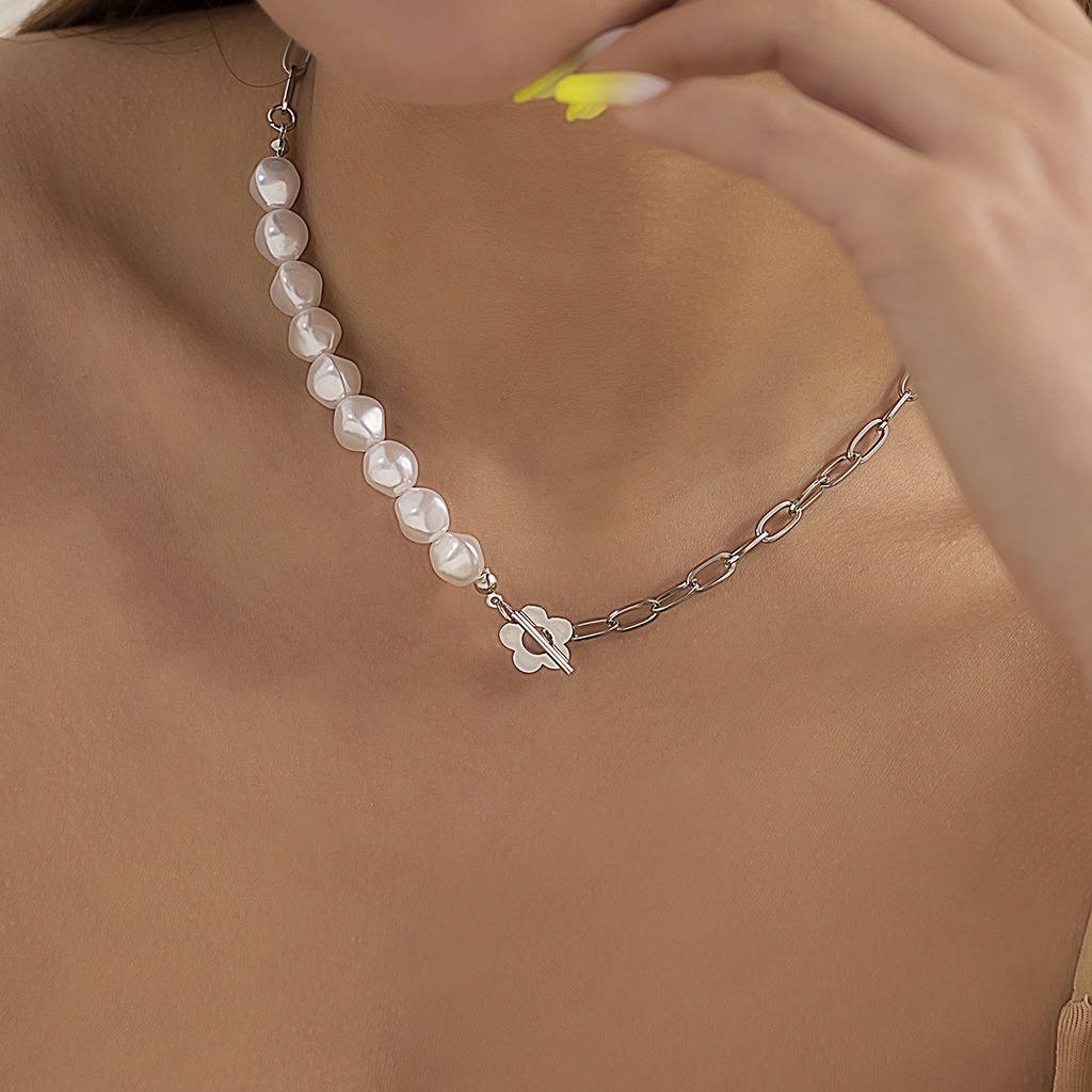 Kalung Rantai Dengan Liontin Bunga + Mutiara Imitasi Gaya Eropa / Amerika Untuk Wanita