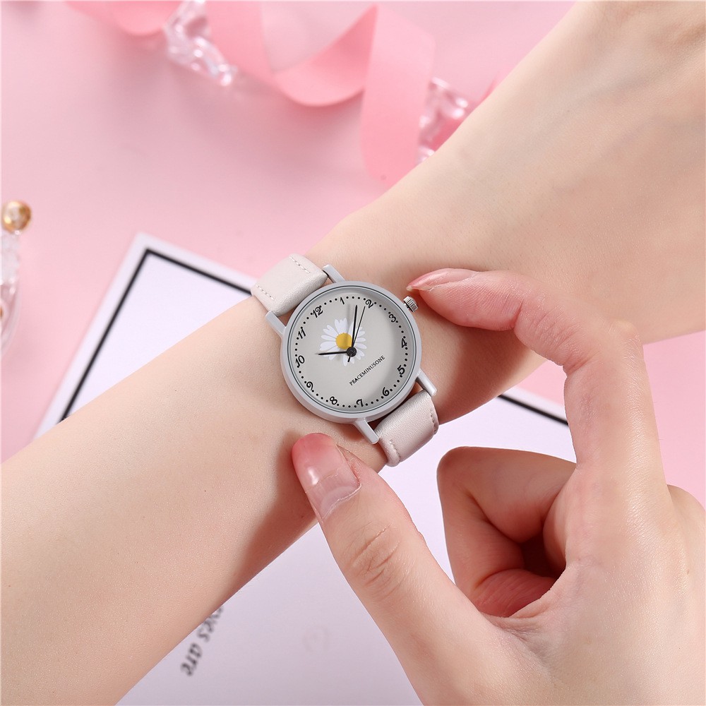 Jam Tangan Wanita Harajuku Strap PU Bunga Daisy Aksesoris Fashion Lucu Casual Import