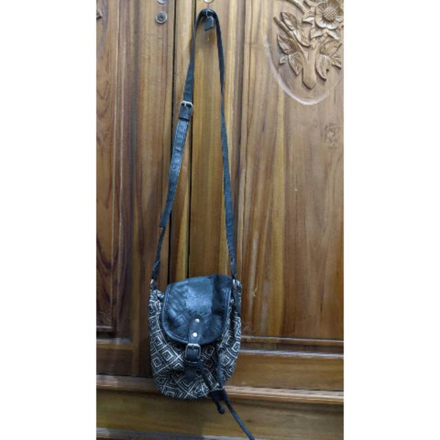 Tas Serut Selempang Mini Rubi (Preloved Pribadi)