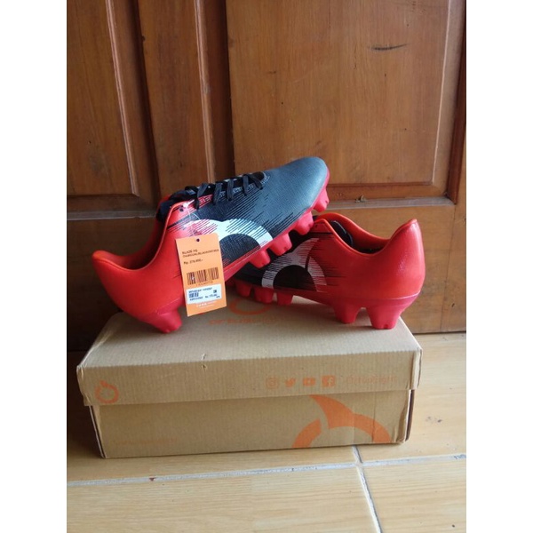 sepatu bola ortuseight original tipe blaze size 38