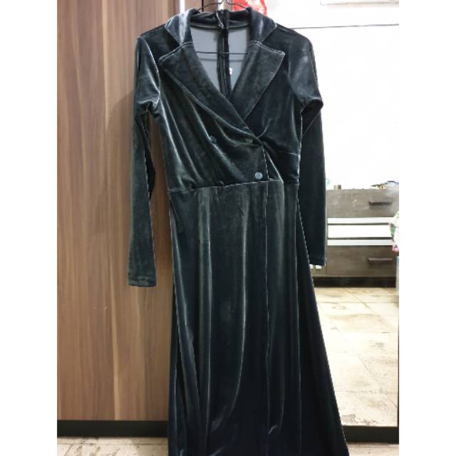 Dress pesta beludru velvet