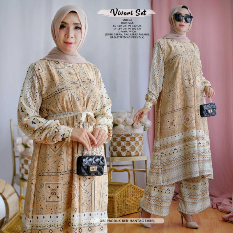 ONE SET DIOR SILK/PAJAMAS/VIVORI SET