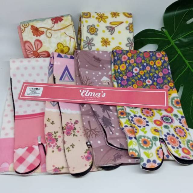 Kaos Kaki Printing Tapak Hitam