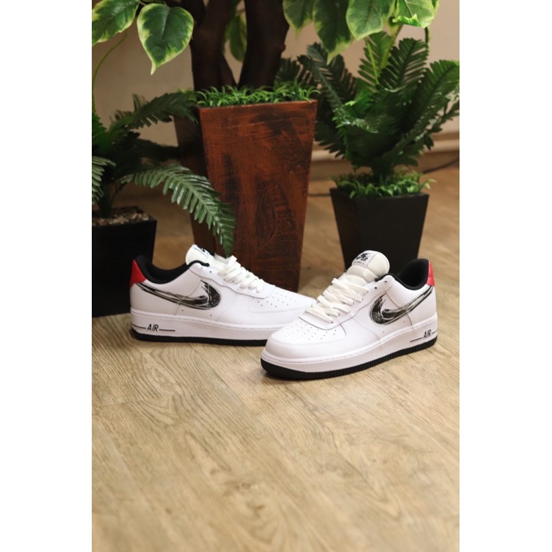 

NIKR AIRFORCE SKETCH WHITE RED