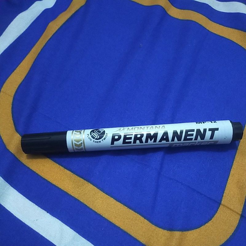 

spidol permanen hitam alat tulis