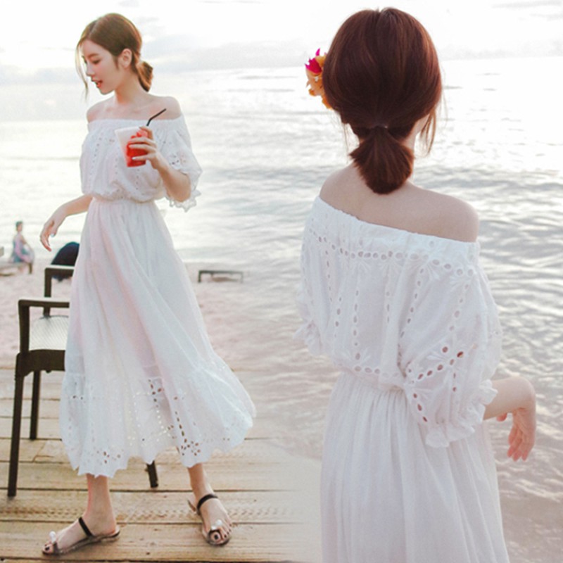  Dress  Pantai  Model Off Shoulder Warna  Putih  Bahan Tipis 