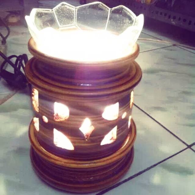 Tungku aromaterapi gerabah elektrik