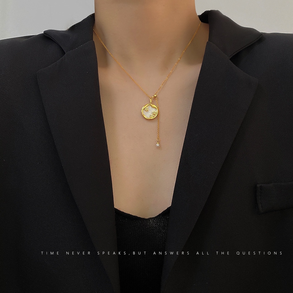 Kalung Rantai clavicle simple Gaya Korea Selatan Dengan Mutiara Bulat + Bintang Untuk Wanita