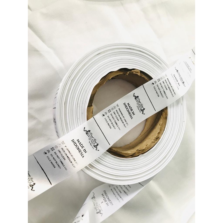 

Label Baju Custom Bahan Satin uk 3cm