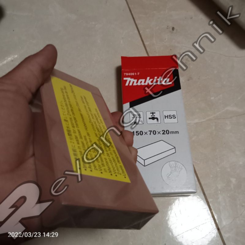 Pengasahan Batu Asah Makita Grit 1200
