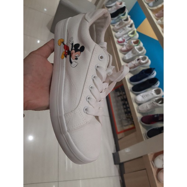 sepatu nevada x disney sneakers