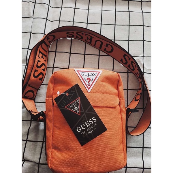 GUESS LOGO SLINGBAG / TAS SELEMPANG GUESS