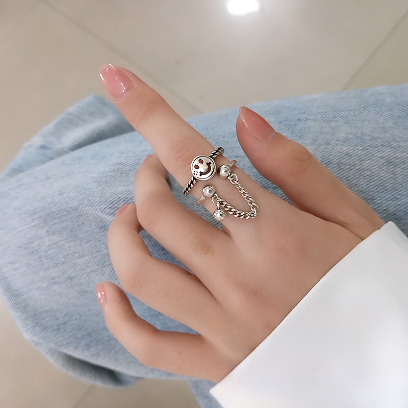 Cincin Model Terbuka Lapisan Ganda Dapat Disesuaikan Desain Smiley Gaya Retro Untuk Wanita