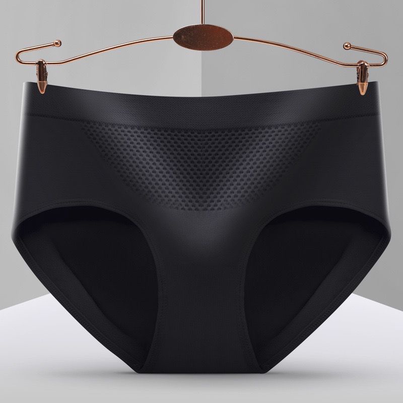 [ LINGERIE MASTER ] - (C-15) Celana Dalam Wanita Honeycomb Antibacterial Pure Cotton Middle Waist-C-15 Hitam