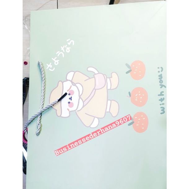 

PAPER BAG/TAS KERTAS 18x22 MOTIF KARTUN
