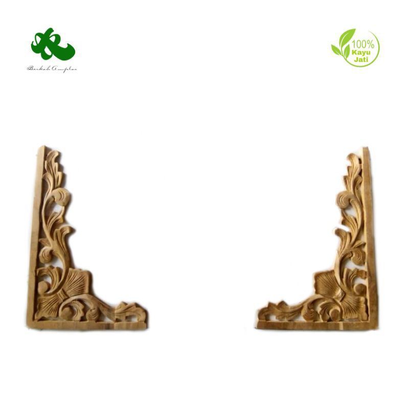 Ukiran Tempel Sudut Sepasang