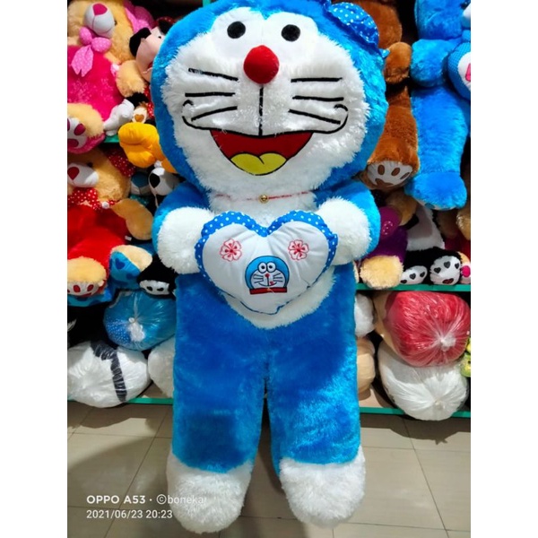 Boneka Super Besar Doraemon Topi Love uk 1,2 Meter