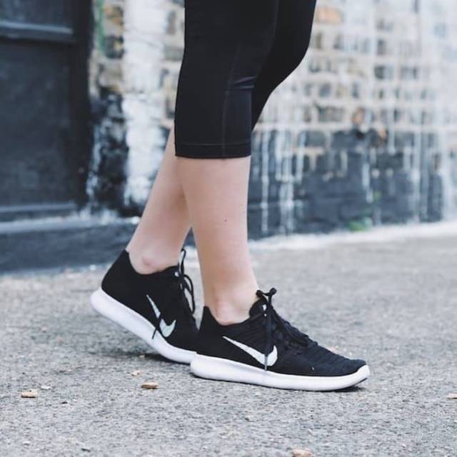 Nike Free Run Flyknit 2017 "Black White"
