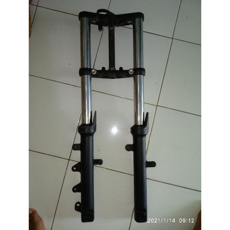 Shock depan mt25/r25