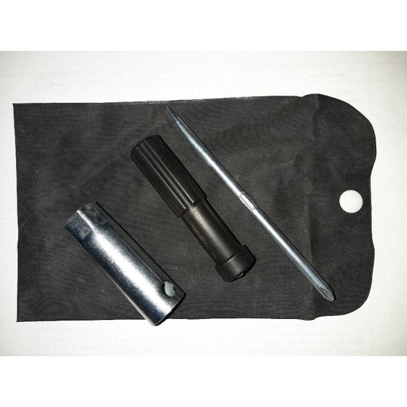 Tool Kit Honda, Kunci Busi Honda