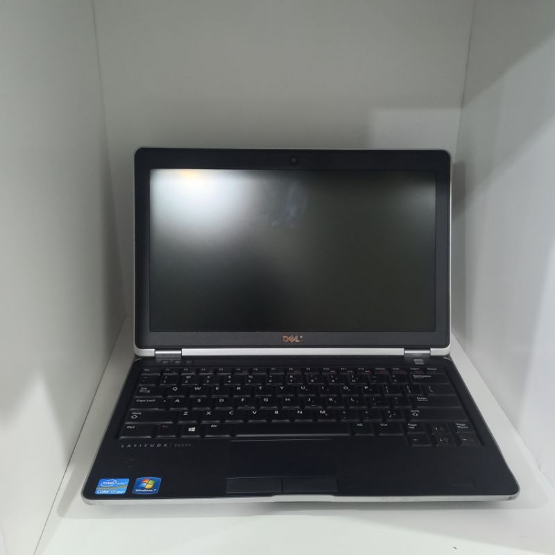 Super murah Laptop Dell E6230 i7 gen 3 ram 4 ssd 128gb
