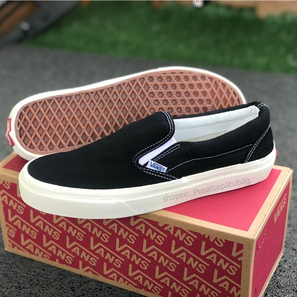 VANS SLIP ON OG BLACK WHITE DT