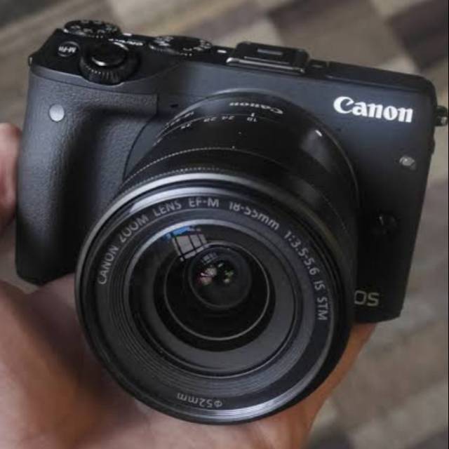 Lensa only untuk kamera mirroles eos canon m3 (bekas dan error kabel flexibelnya)