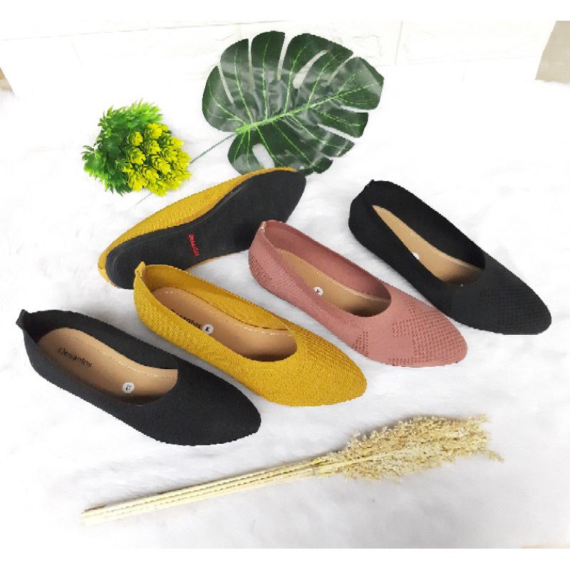 Flat Shoes Rajut