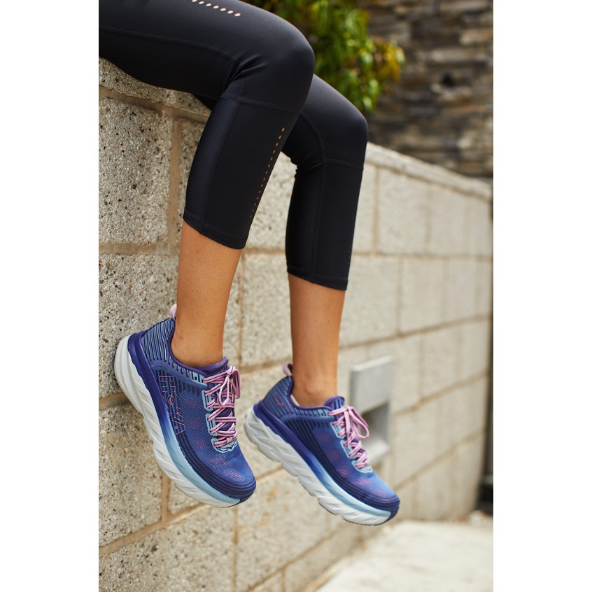 womens hoka one one bondi 6