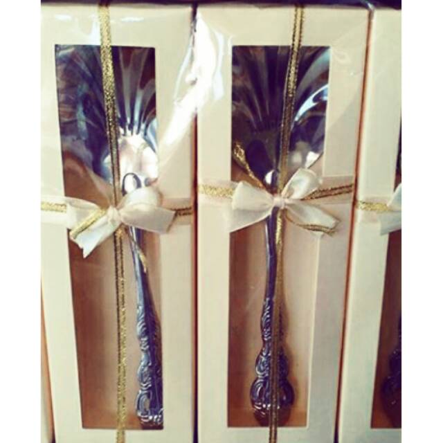 

Centong nasi stainless + box+pita @3700