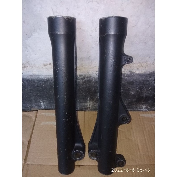 bottom shock/skok depan Vario 125 old.kzl.barang second copotan original