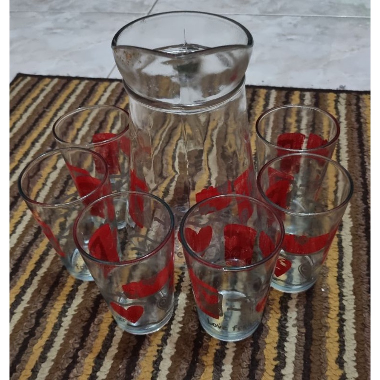 Satu Set Teko Air Gelas Love
