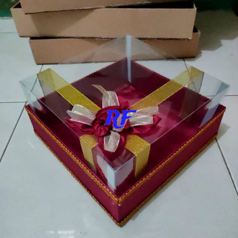 

Kotak Hantaran Satuan/Kotak Kue