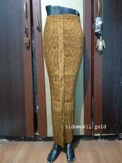 Rok plisket batik wiron