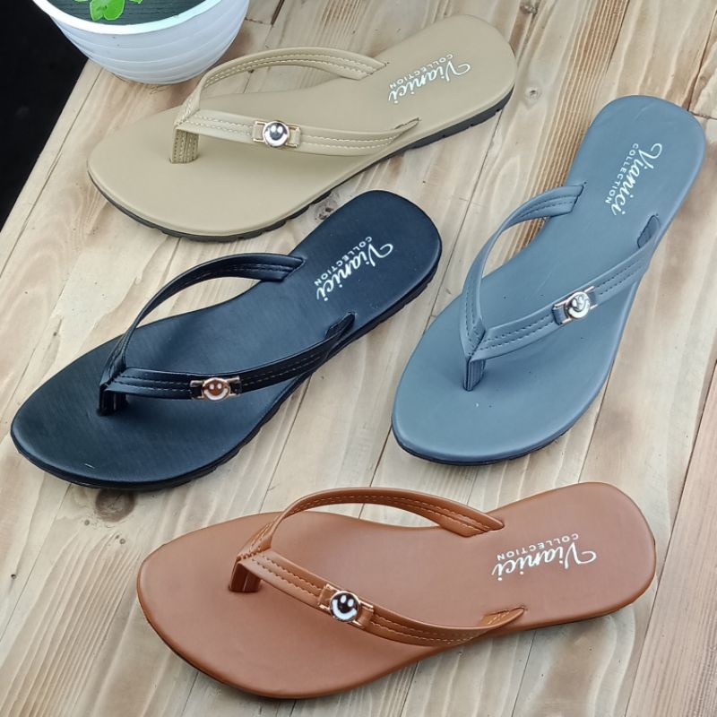 Sandal Teplek Variasi Smile Kekinian