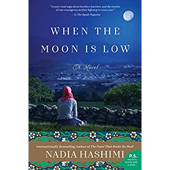 Harper Collins - When The Moon Is Low | Shopee Indonesia